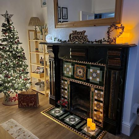 Eldon Row - Stylish Character Apartments - Central Location 1 & 2 Bed Available Dolgellau Bagian luar foto
