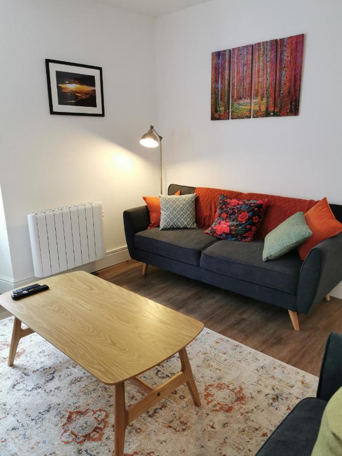 Eldon Row - Stylish Character Apartments - Central Location 1 & 2 Bed Available Dolgellau Bagian luar foto