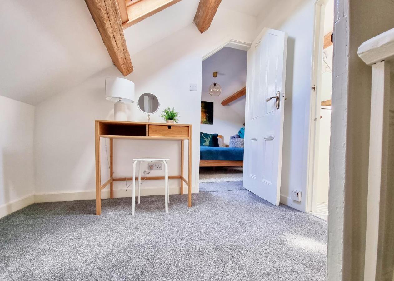 Eldon Row - Stylish Character Apartments - Central Location 1 & 2 Bed Available Dolgellau Bagian luar foto