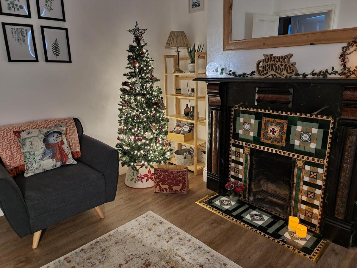 Eldon Row - Stylish Character Apartments - Central Location 1 & 2 Bed Available Dolgellau Bagian luar foto